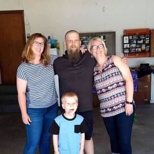 Meet your Posher, Crystal